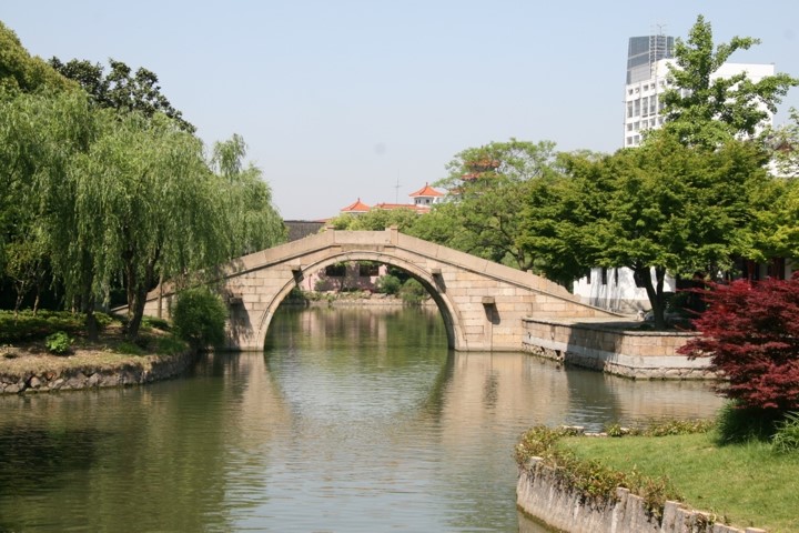 南塘第一桥区级035张翁庙旧址(二严寺)区级014曙光中学旧址区级015